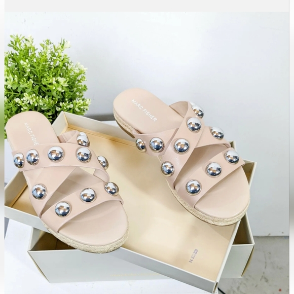 MARC FISHER Studded Prisca Vegan Leather Tan Slide Sandals NWT - Picture 5 of 6